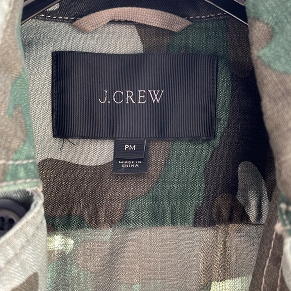 jcrew camo light jacket - Picture 2 of 3